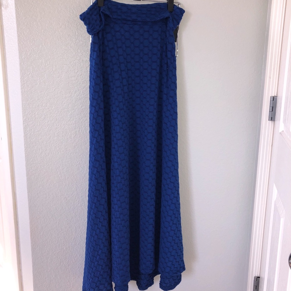 LULAROE TEXTURED SKIRT